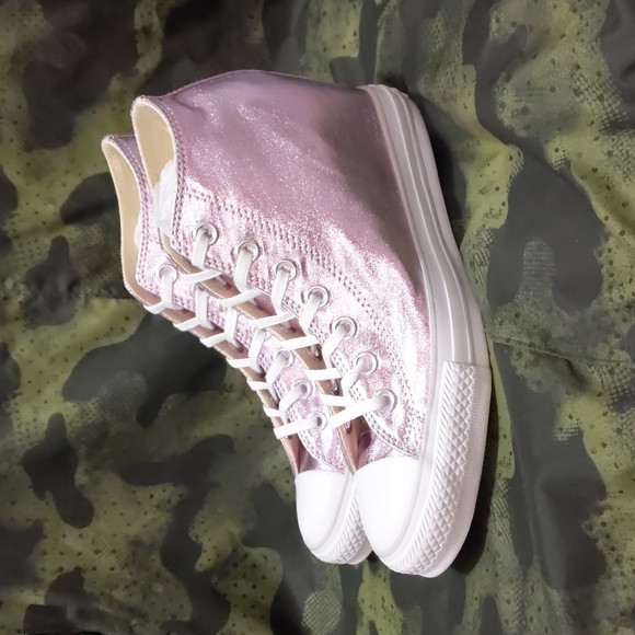 NWT Chuck Taylor All Star Lux Mid Wedge Sneakers - Picture 3 of 9